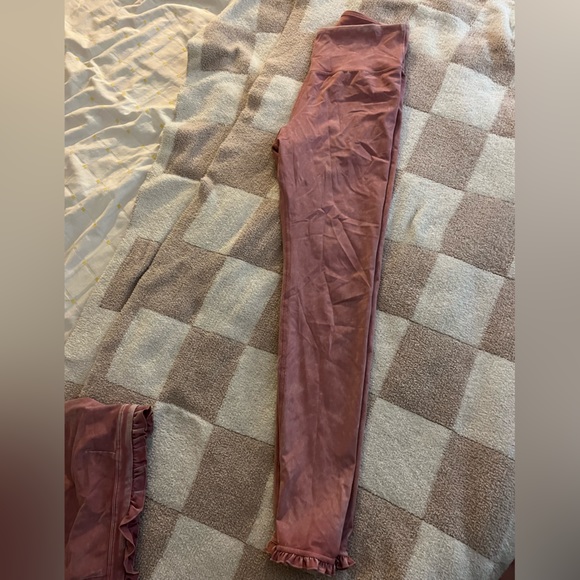 Pink target JoyLab workout set with ruffles - Picture 2 of 4